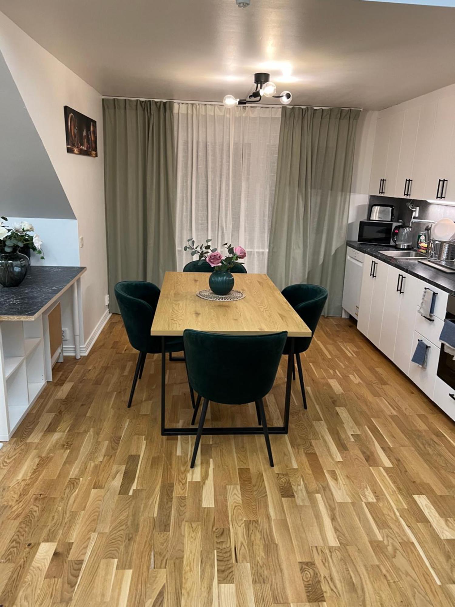 Noah Longstay Apartment Vasteras Exterior photo
