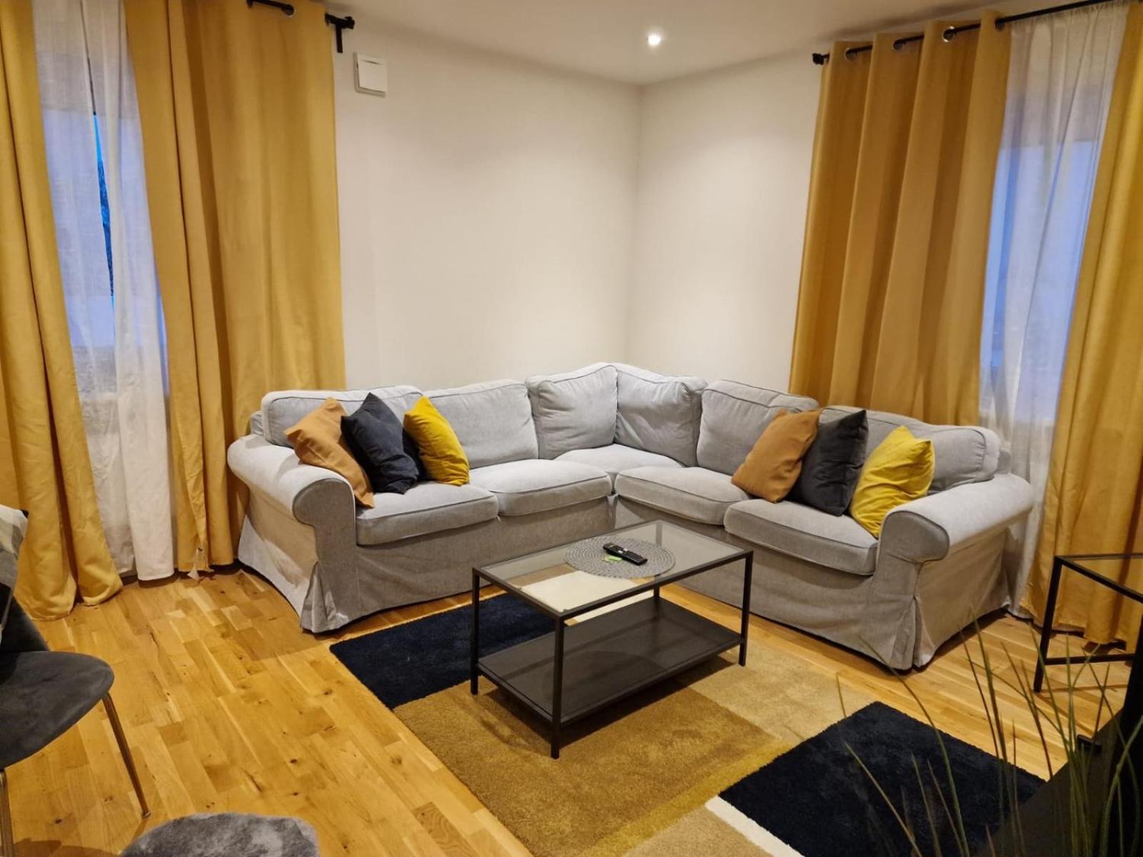 Noah Longstay Apartment Vasteras Exterior photo