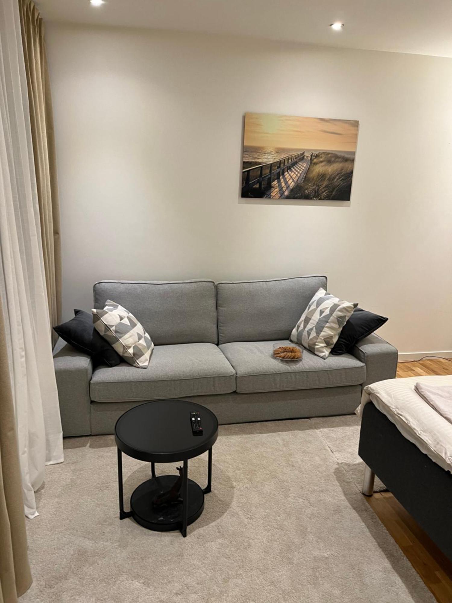 Noah Longstay Apartment Vasteras Exterior photo