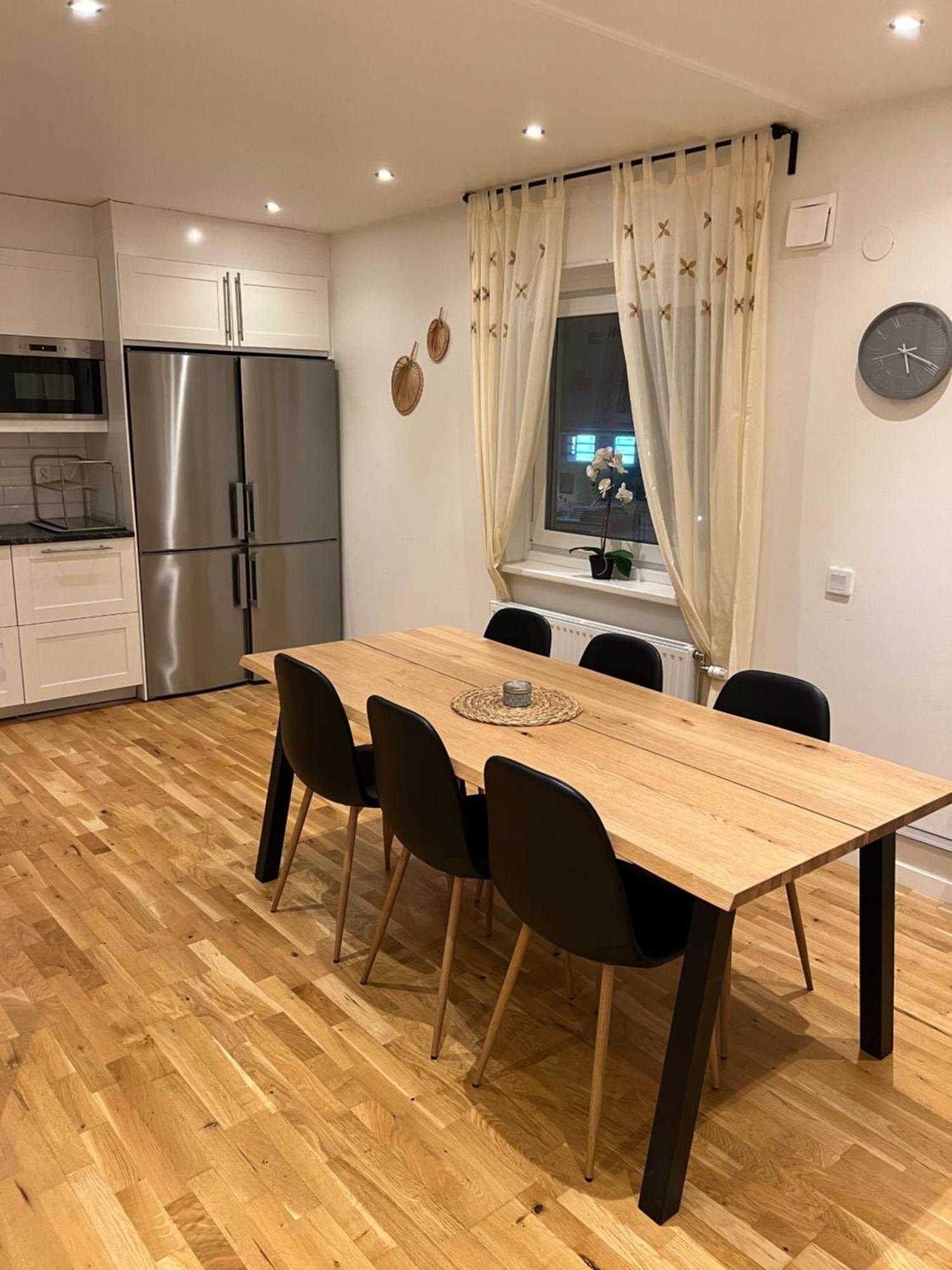 Noah Longstay Apartment Vasteras Exterior photo