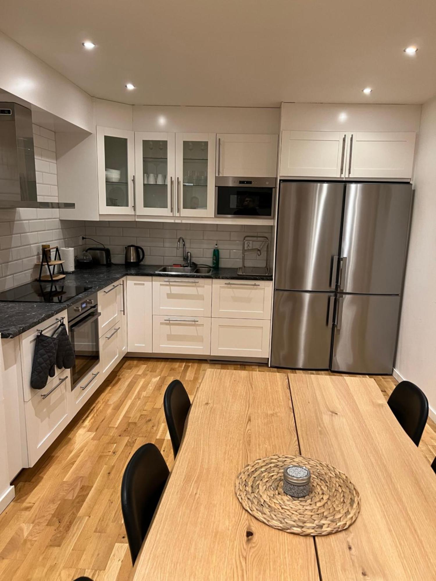 Noah Longstay Apartment Vasteras Exterior photo