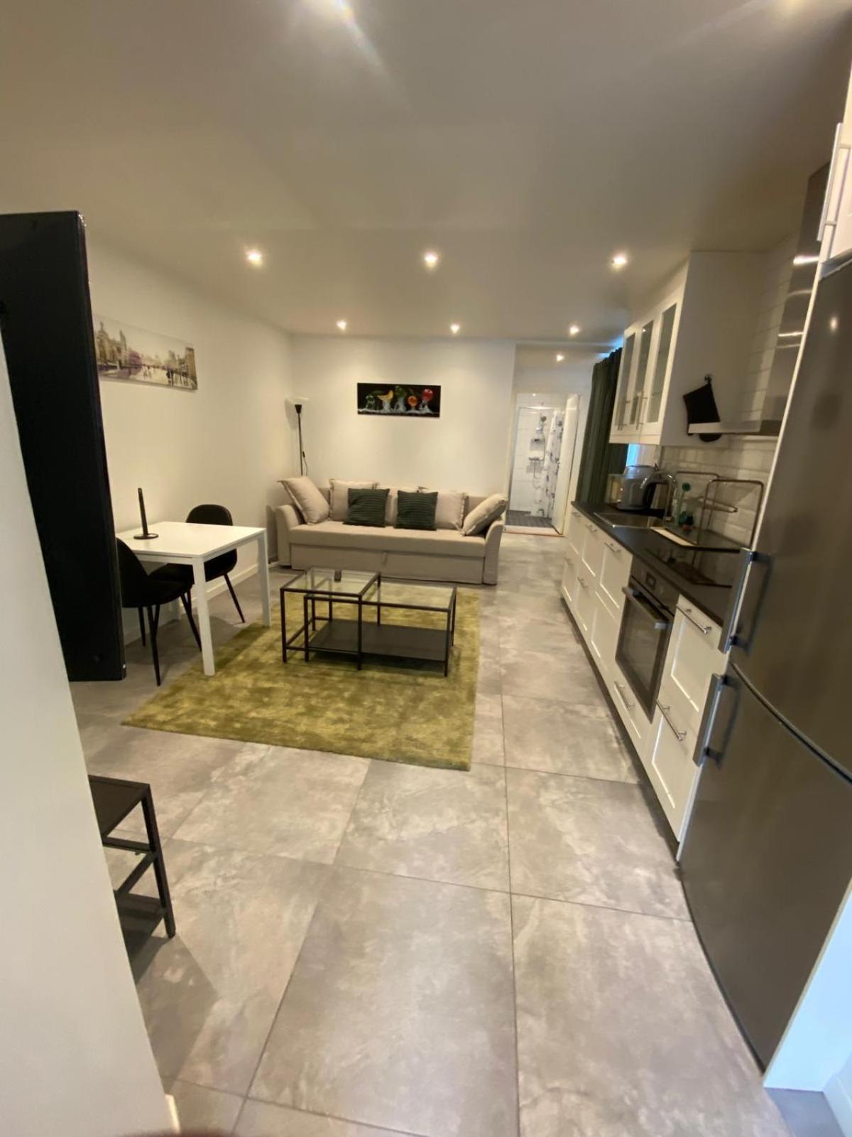 Noah Longstay Apartment Vasteras Exterior photo